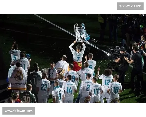 伯纳乌北看台为居勒尔编唱助威歌，球迷：上次是C罗时代